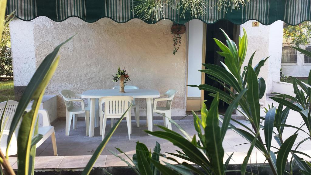 Villaggio Camping Rancho Cagnano Varano Habitación foto